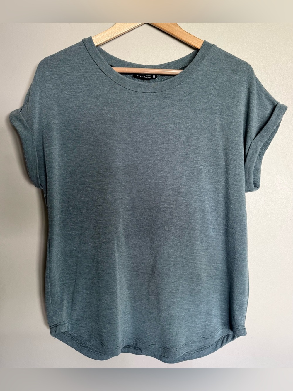Staccato Olive Rolled Sleeve Knit Tee Medium Soft Stretch Casual Basic Top NWT